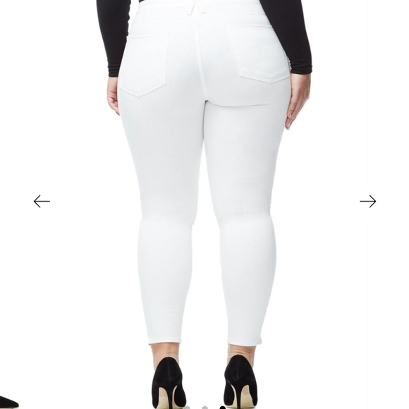 SALE!! Good American Good Legs Crop NWOT!! - Picture 3 of 14